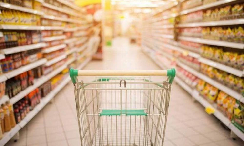 Ακρίβεια: Αισχροκέρδεια και ανύπαρκτοι κρατικοί έλεγχοι εκτοξεύουν τις τιμές